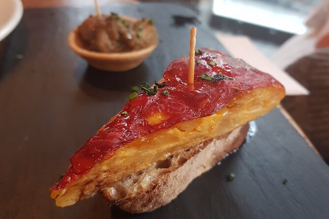 Food & Drink walking tours In London. Discover the East End of London. - Meeting points and timing that make it easy