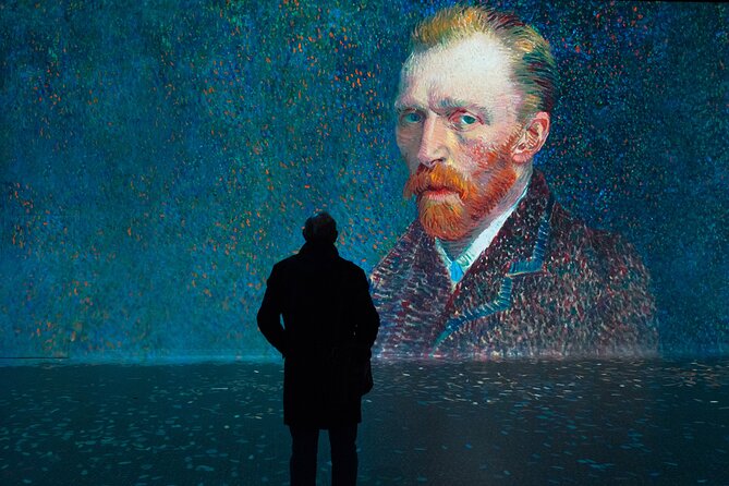 Frameless - Immersive Art Experience in London - The Art of Abstraction: digital maze energy with fabric panels
