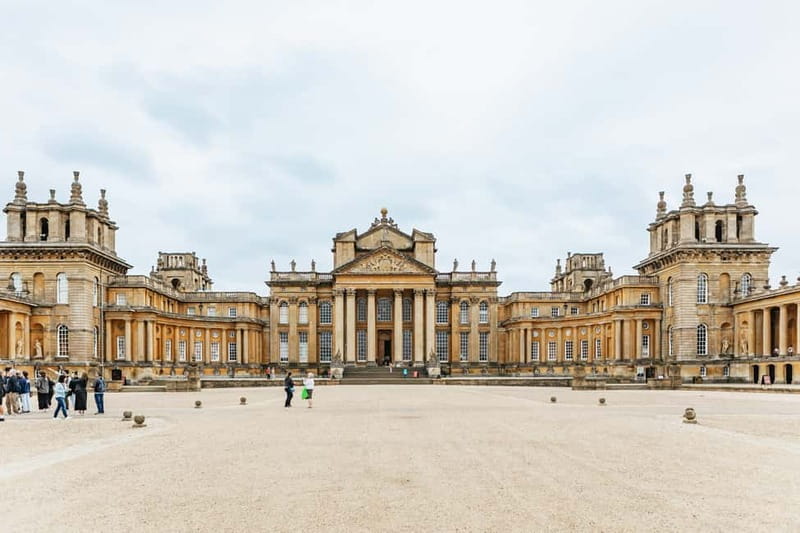 From London: Cotswolds, Blenheim Palace & Downtown Abbey - The coach panoramic tour of the Cotswolds: what it’s for and why it helps