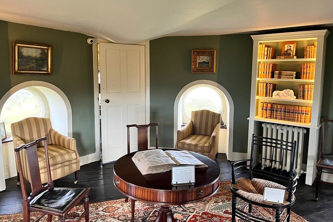 From London: Cotswolds Guided Trip Including Bourton-on-the-Water - Guides Make the Difference, and You Can Feel It in the Pace
