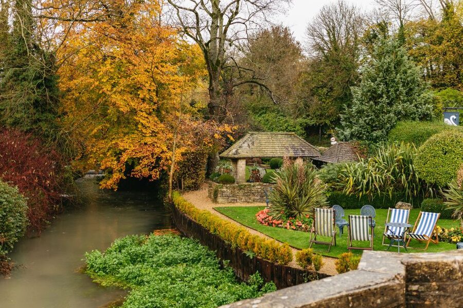 From London: Full-day Cotswolds Tour with Optional Lunch - Coach Time, Tight Streets, and How to Keep the Day Comfortable