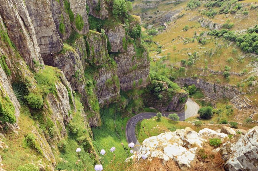 From London: Glastonbury and Cheddar Gorge Guided Day Trip - Coach comfort, group size, and what the long drive feels like