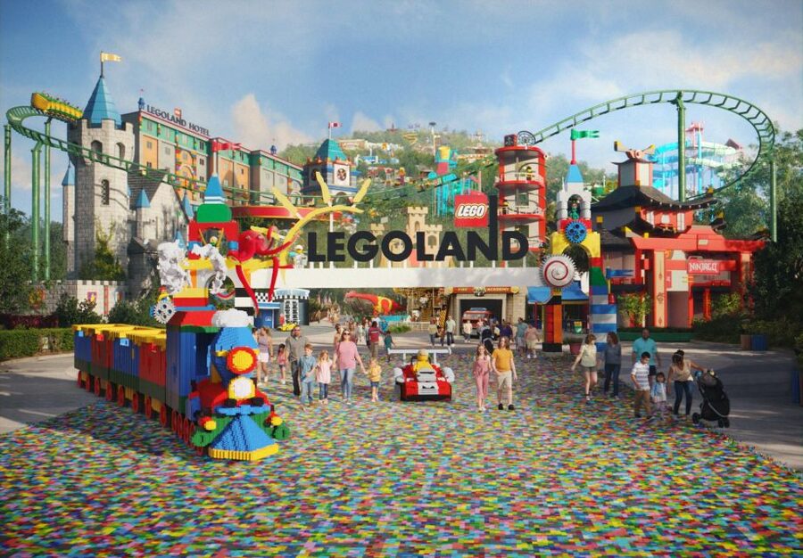 From London: LEGOLAND® Windsor Resort Entry & Coach Transfer - Arrival at LEGOLAND Windsor: how 6 hours can feel