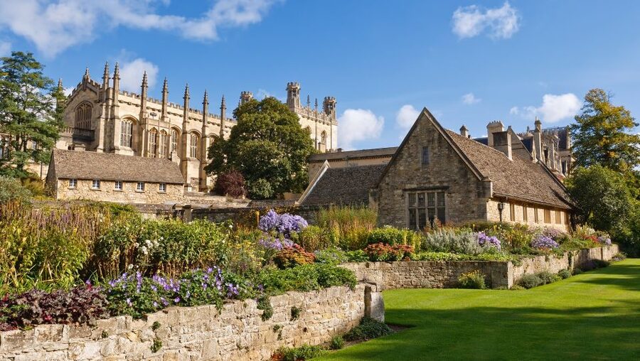 From London: Oxford and Cambridge Universities Tour - Oxford First: Dreaming Spires, Tolkien to Clinton, and Christ Church