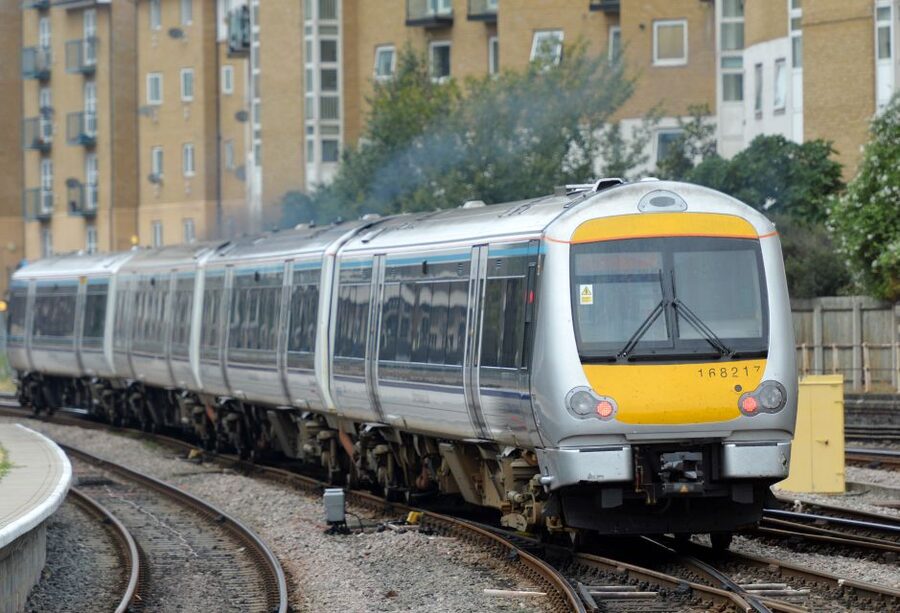 From London: Oxford by Rail & Harry Potter Insights Tour - Who this Oxford Harry Potter day trip fits best