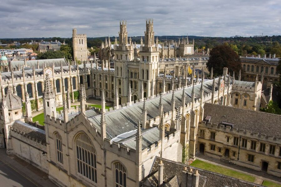 From London: Oxford & Cambridge Day Tour - Crossing to Cambridge: Swap Courtyards for River-Eyed Classics