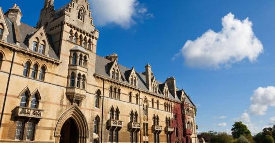 From London: Oxford, Stratford, Cotswolds & Warwick Castle - Walking Oxford’s dreaming spires and Bodleian Library stops