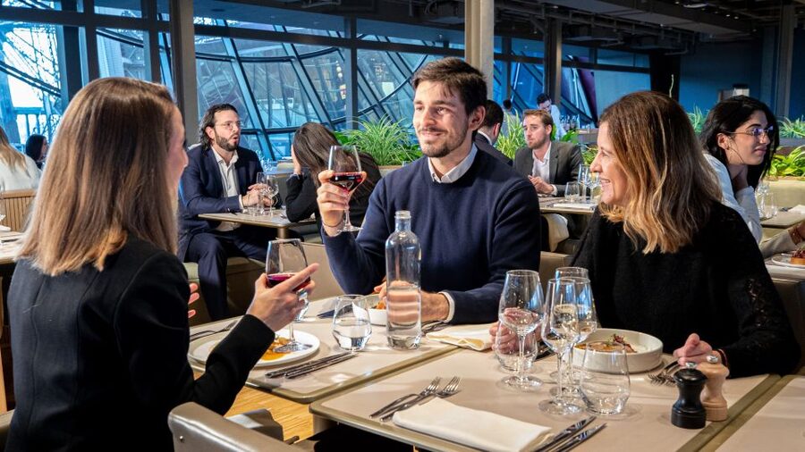 From London: Paris Day Tour w/Eiffel Tower Champagne Lunch - Eurostar from London to Paris: the fast start that shapes your whole day