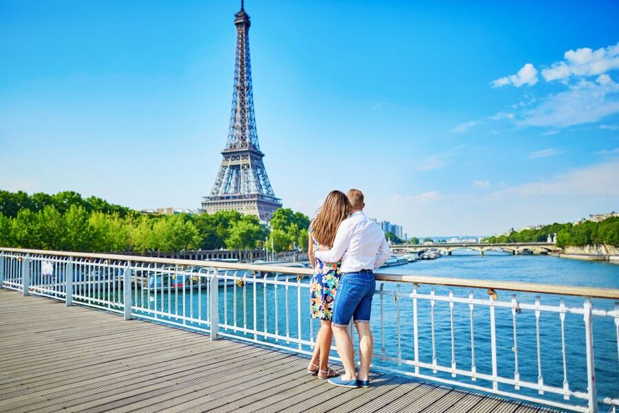 From London: Paris Day Trip with Eiffel Tower & Lunch Cruise - Notre Dame Guided Tour: Gargoyles, Stained Glass, and Restoration Stories