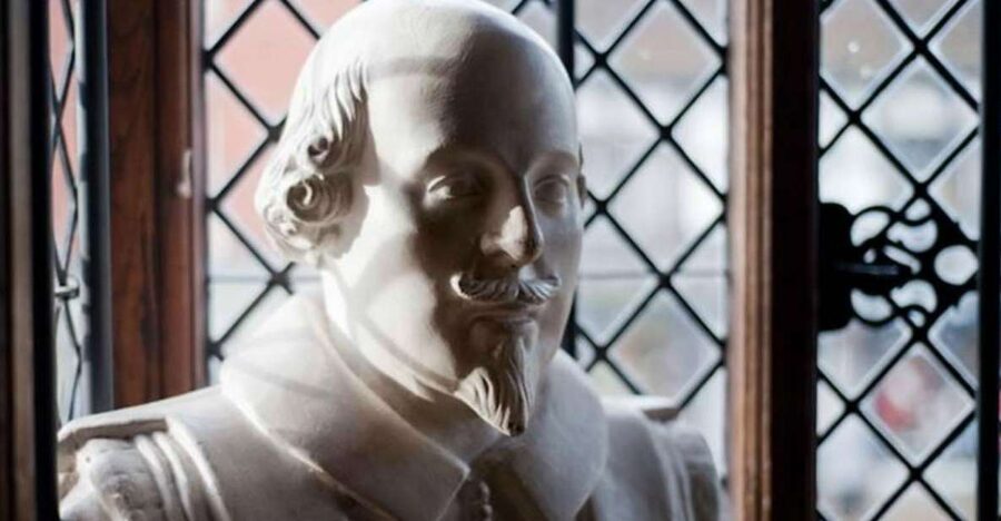 From London: Shakespeare's Stratford-upon-Avon Day Trip - The coach ride: comfort, timing, and what to pack