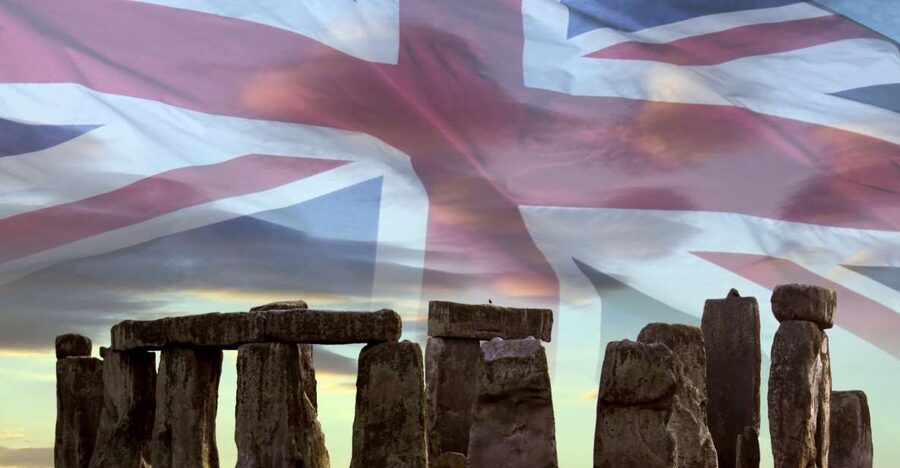 From London: Stonehenge and Bath Full-Day Tour - Roman Baths and Pump Rooms: Hot Spring Water and the Evening Show