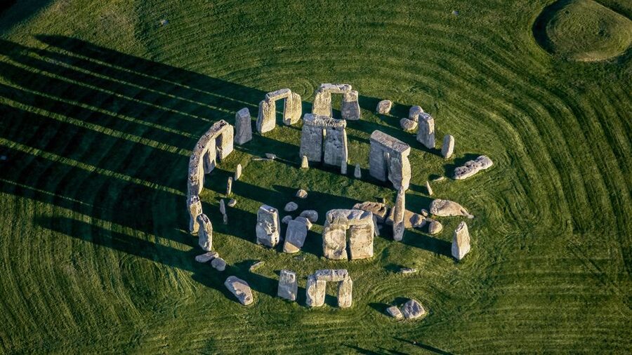 From London: Stonehenge and Windsor Castle Day Trip - Getting between Windsor and Stonehenge: 110 minutes that shape the day