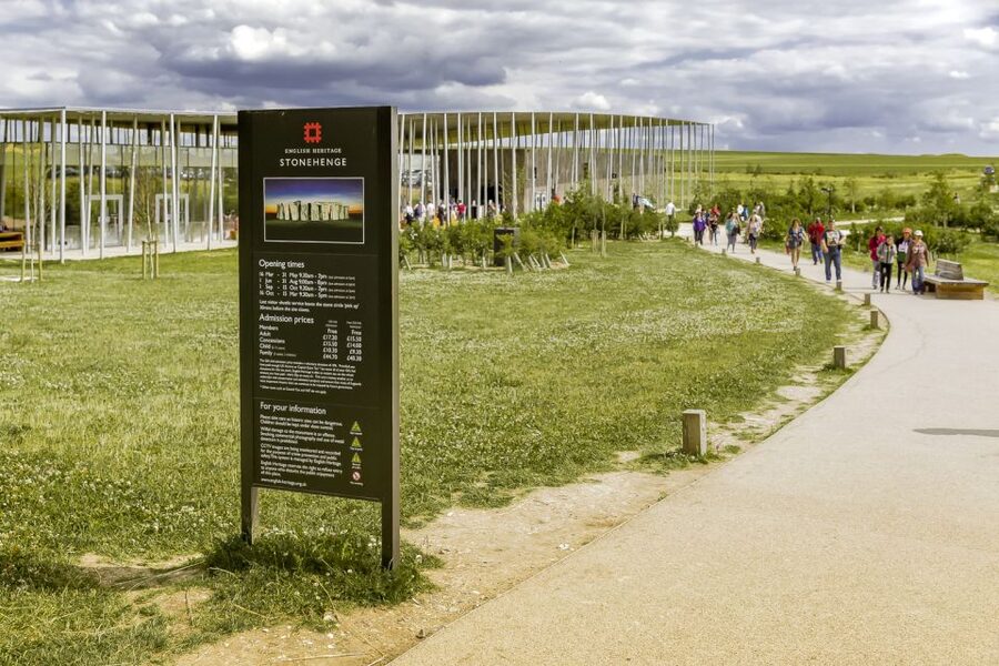 From London: Stonehenge Half-Day Tour - Shuttle bus vs. walk: choosing your best route to the stones