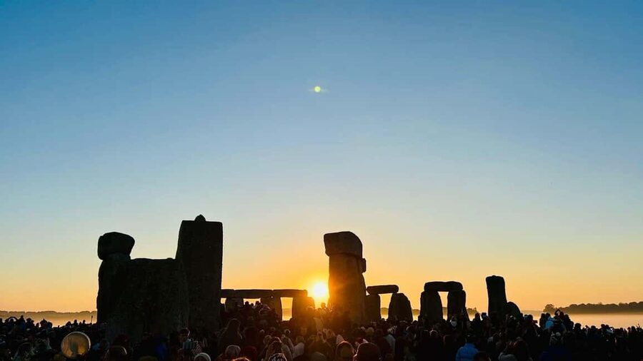 From London: Stonehenge Summer Solstice Sunrise Tour - Price and value: what you pay for at $183.19