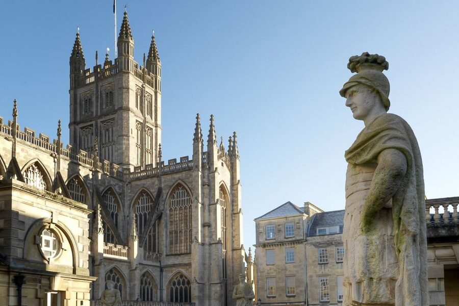 From London: Stonehenge, Windsor, and Bath Small Group Tour - What to bring, and how to keep the day from feeling stressful