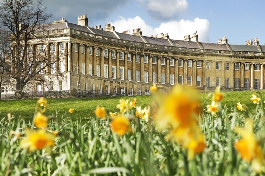 From London: Stonehenge, Windsor, and Bath Small Group Tour - Getting to and from the sites: meeting point and coach timing