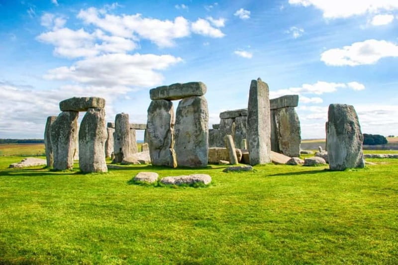 From London: Stonehenge & Windsor Castle Tour with Tickets - Windsor Castle state apartments on a working-castle timeline