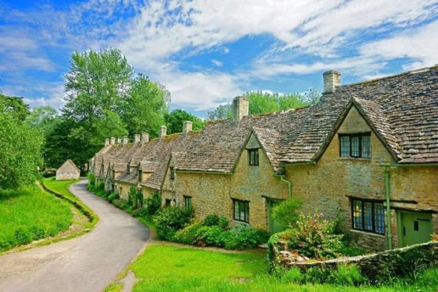 From London: The Cotswolds Day Trip with Lunch - Stratford-upon-Avon’s Shakespeare stops, then Anne Hathaway’s cottage