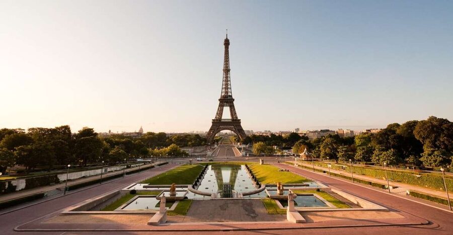 From London: Unescorted Day Trip to Paris - Eiffel Tower, Louvre, and the Rest of the Landmark Loop