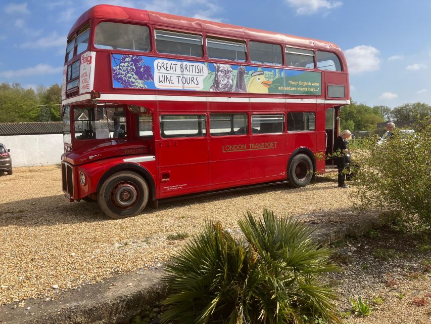 From London: Vintage Bus Wine Tour with Return Train Tickets - Vineyard Stop Two: another tasting, free time, and cellar door shopping