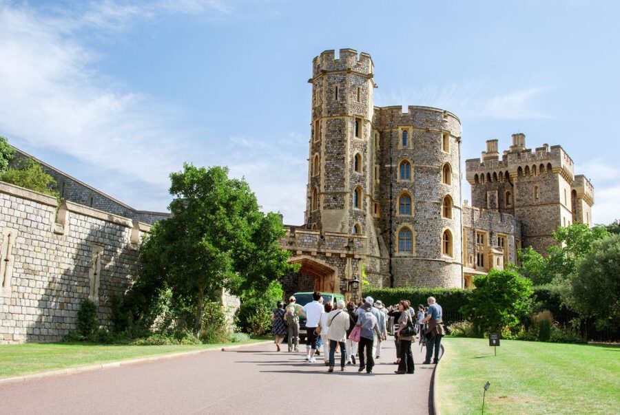 From London: Windsor Castle, Bath, and Stonehenge Day Trip - Driver and guide quality makes or breaks the day