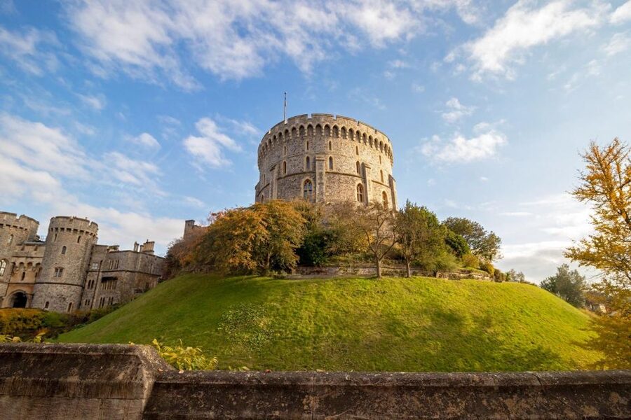 From London: Windsor Castle Full Day Guided Tour By Train - Lunch time and pacing in a 7-hour schedule