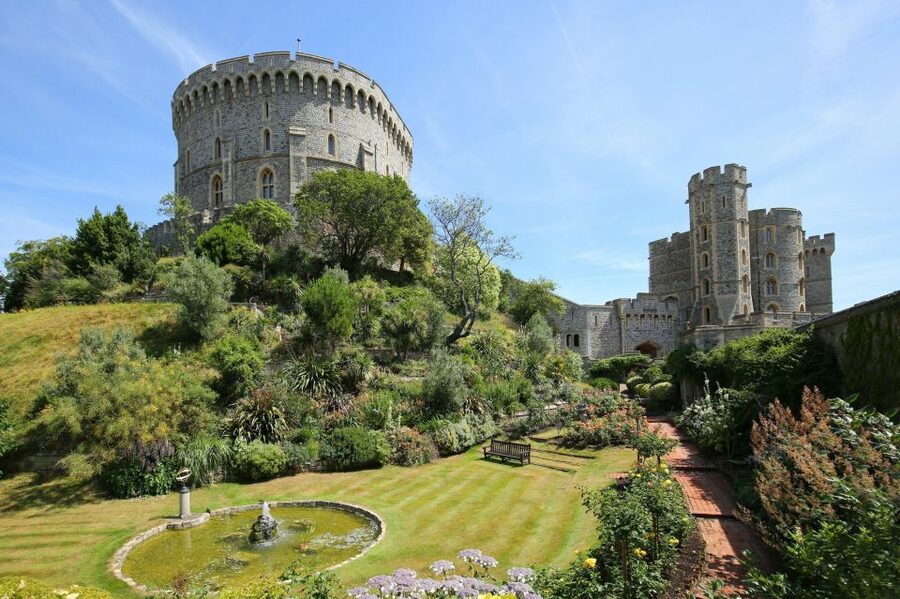 From London: Windsor, Stonehenge, & Salisbury Cathedral Trip - FAQ