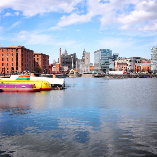 Full-Day Beatles and Liverpool Tour from London - Magical Mystery Tour coach: the heart of the day