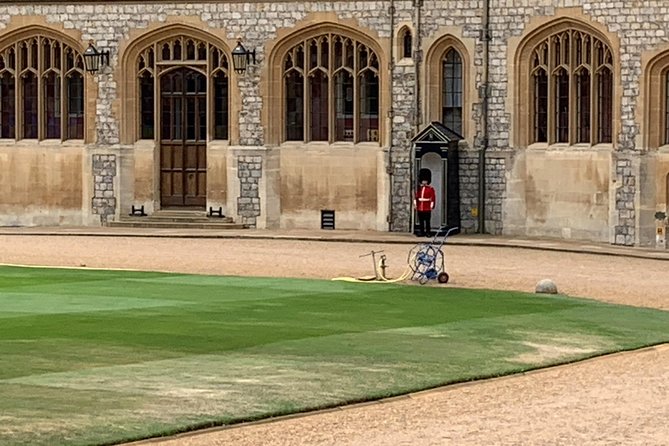 Full Day Excursion Royal London & Windsor in an Iconic London Black Cab - Kensington Palace and St. Paul’s: Royals as People, Royals as Symbols