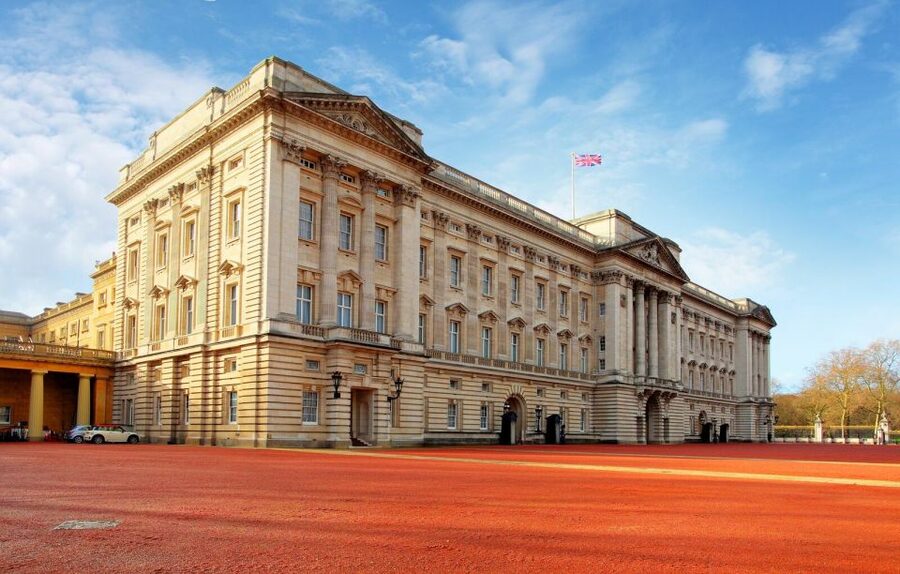 Full-Day London Experience: Tower, St. Pauls, Cruise & Guard - St. Paul’s Cathedral guided tour, the organ and the tombs you’ll remember