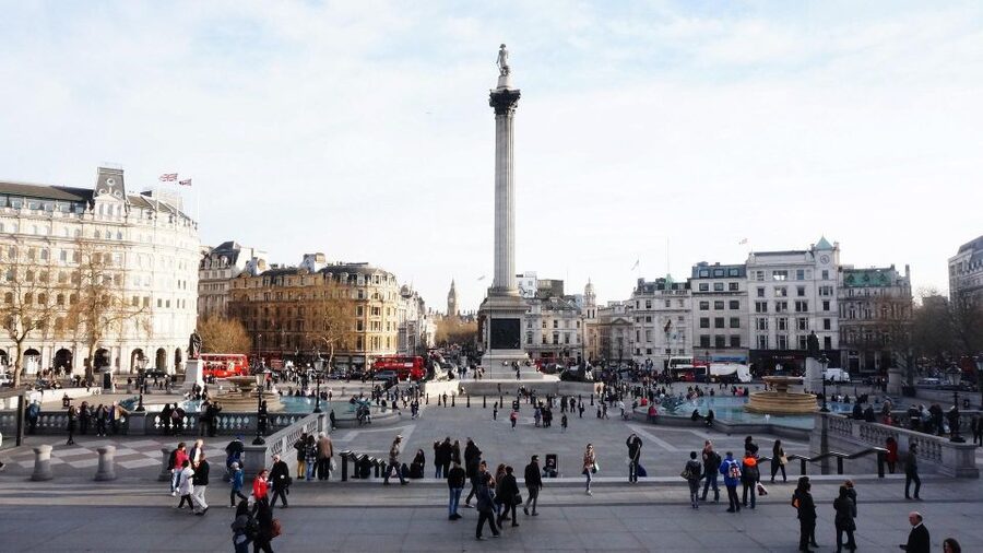 Full Day London Tour in a Private Vehicle with Admission - Pickup from Soho and a driver-led route (not a guide-led lecture)