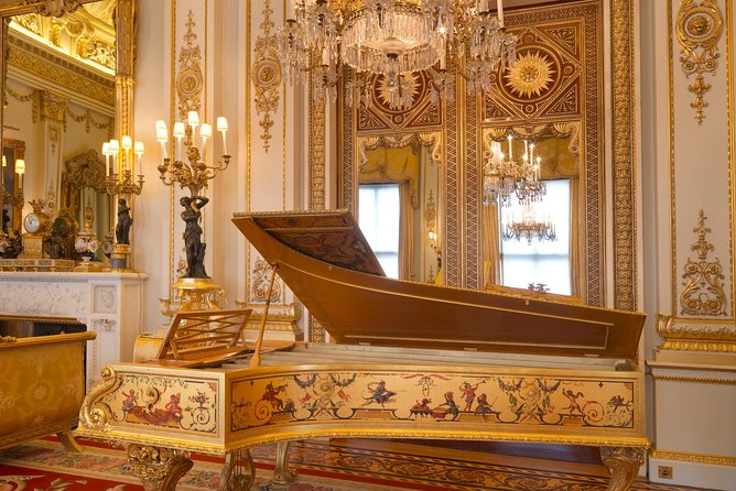 Full Royal Tour: Royal London & Buckingham Palace Tour - Westminster Abbey: The 1,000-Year Benchmark