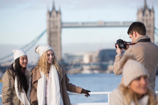 Fully Flexible Thames River Cruise - Deck comfort, the cafe bar, and what to do about crowds