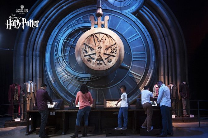 Fully Guided Tour of Warner Bros Studio Tour London – The Making of Harry Potter - Transportation tips for the return back to London