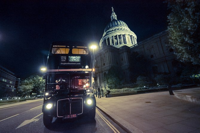 Ghost Bus Tour of London - Whitehall Mystery, black dog of Newgate, and how the guide strings it together