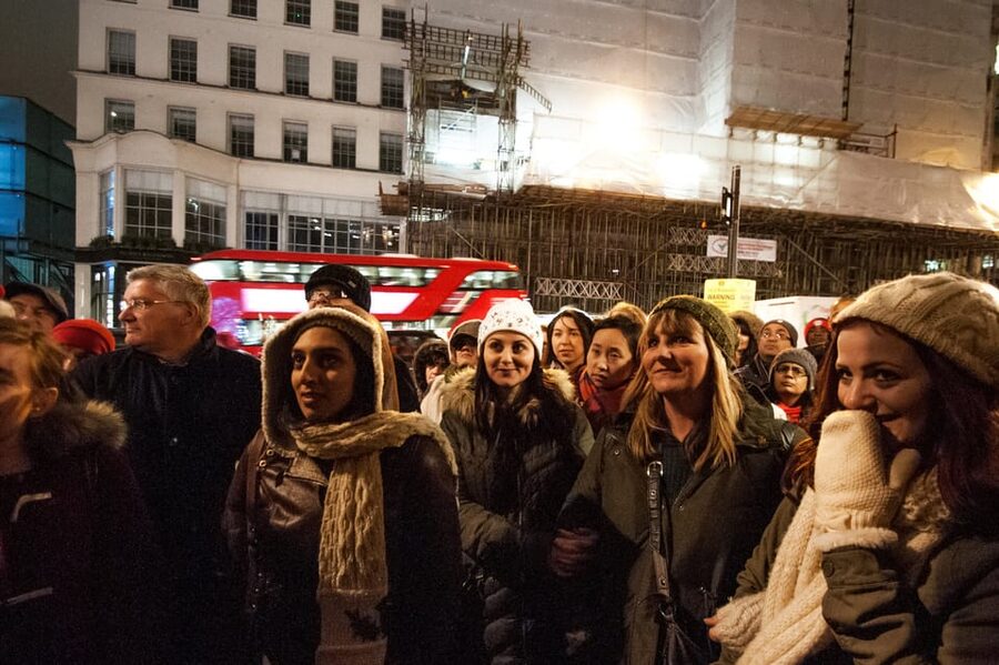 Ghosts and Legends of Mayfair Walking Tour - London - Royal Academy of Arts, when famous architecture meets strange sounds