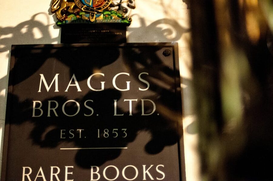 Ghosts and Legends of Mayfair Walking Tour - London - Fortnum & Mason and The Ritz, glamour on the surface, dread underneath