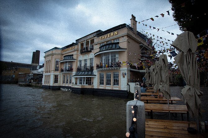Ghosts of Greenwich: London's Haunted Walking Tour - Star of Greenwich, Plume of Feathers, and Crooms Hill: streets that do the work