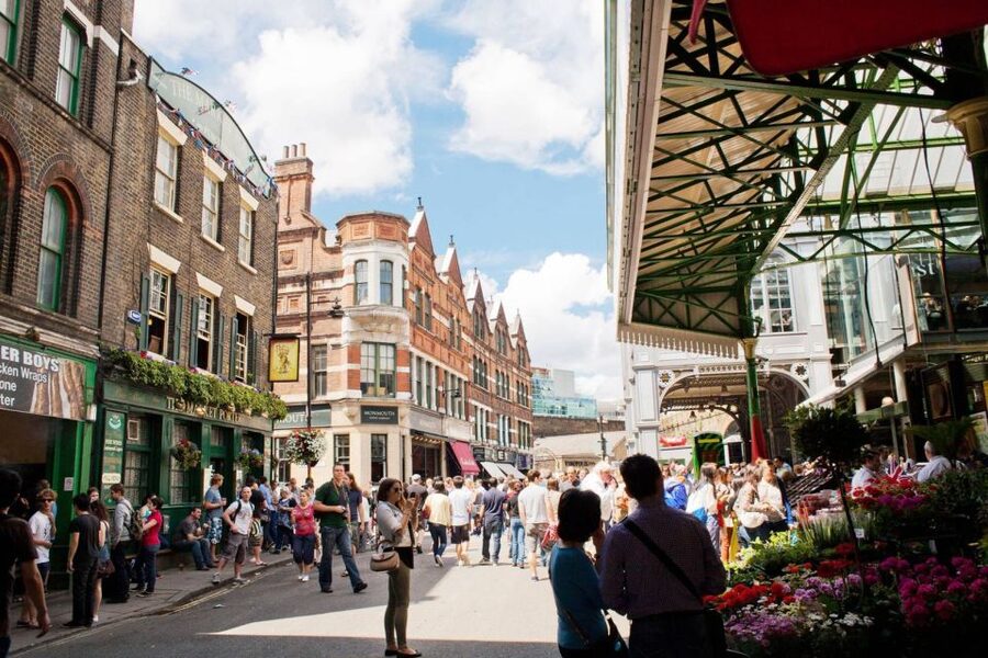 Great London Food Tour: South Bank, 3 Markets & Brick Lane - Brick Lane finale: home-cooked Bengali dishes at a sit-down menu
