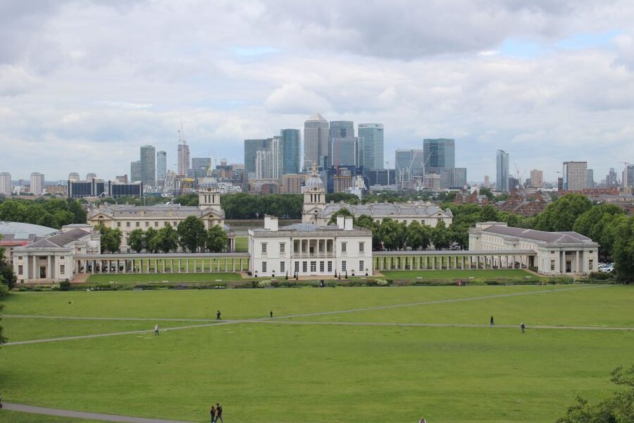 Greenwich Film Locations Tour - Turning Thor 2, Pirates 4, and Sherlock Holmes into real street scenes