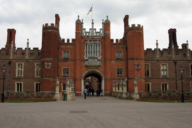 Hampton court palace private tour from London - Your 4-Hour Plan: How the Timing Works
