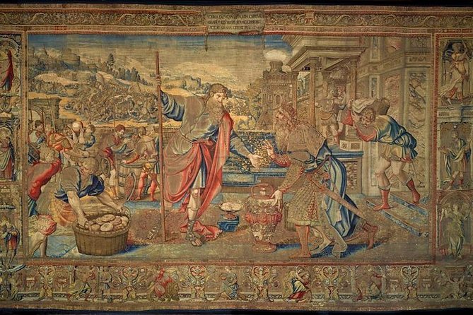 Hampton Court Palace Private Tour - Secrets of Henry VIII - Value for Money: When $250 per Group Works Best