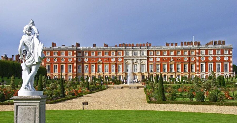 Hampton Court Palace Private tour With Fast Track Entry - Why Hampton Court Works So Well in a 5-Hour Private Day