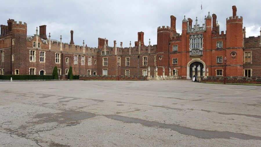 Hampton Court Palace Private tour With Fast Track Entry - The Baroque Palace Layer: William III, Mary II, and Christopher Wren