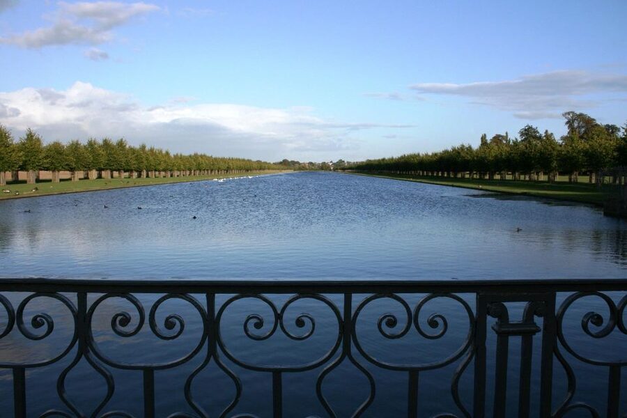 Hampton Court Palace Private tour With Fast Track Entry - Audio Guide Tips: How to Use Multimedia Without Getting Stuck