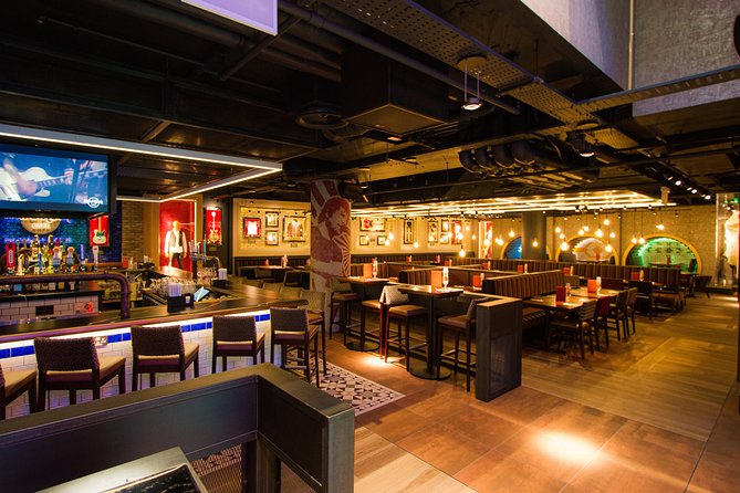 Hard Rock Cafe Piccadilly Circus with Set Menu for Lunch or Dinner - Who should book this, and who should think twice