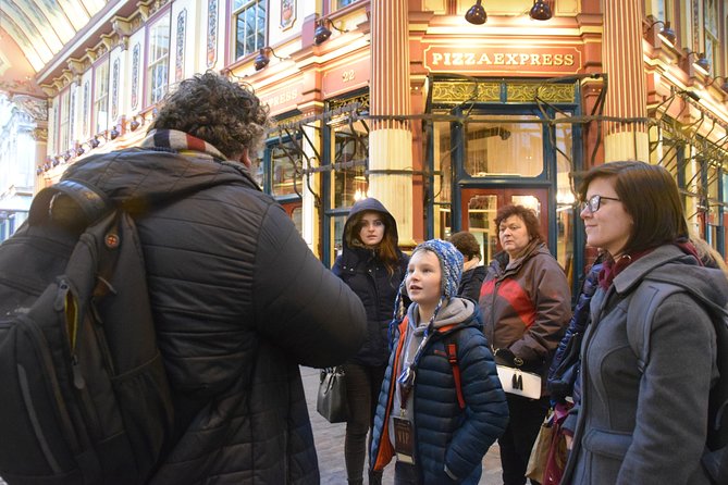 Harry Potter Bus Tour of Filming Locations - Tour time, group size, and how it affects your day