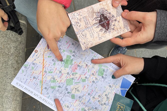 Harry Potter City Escape Tour in London - Big Ben: finish-line energy and last-minute problem solving