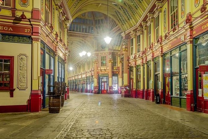 Harry Potter Film Locations Guided Walking Tour - The guides: Potter facts plus real London context