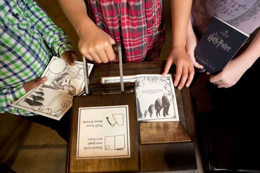 Harry Potter: Warner Bros. Studio Tour from King's Cross - Food, Butterbeer, and Shopping: How to Avoid a Midday Money Trap